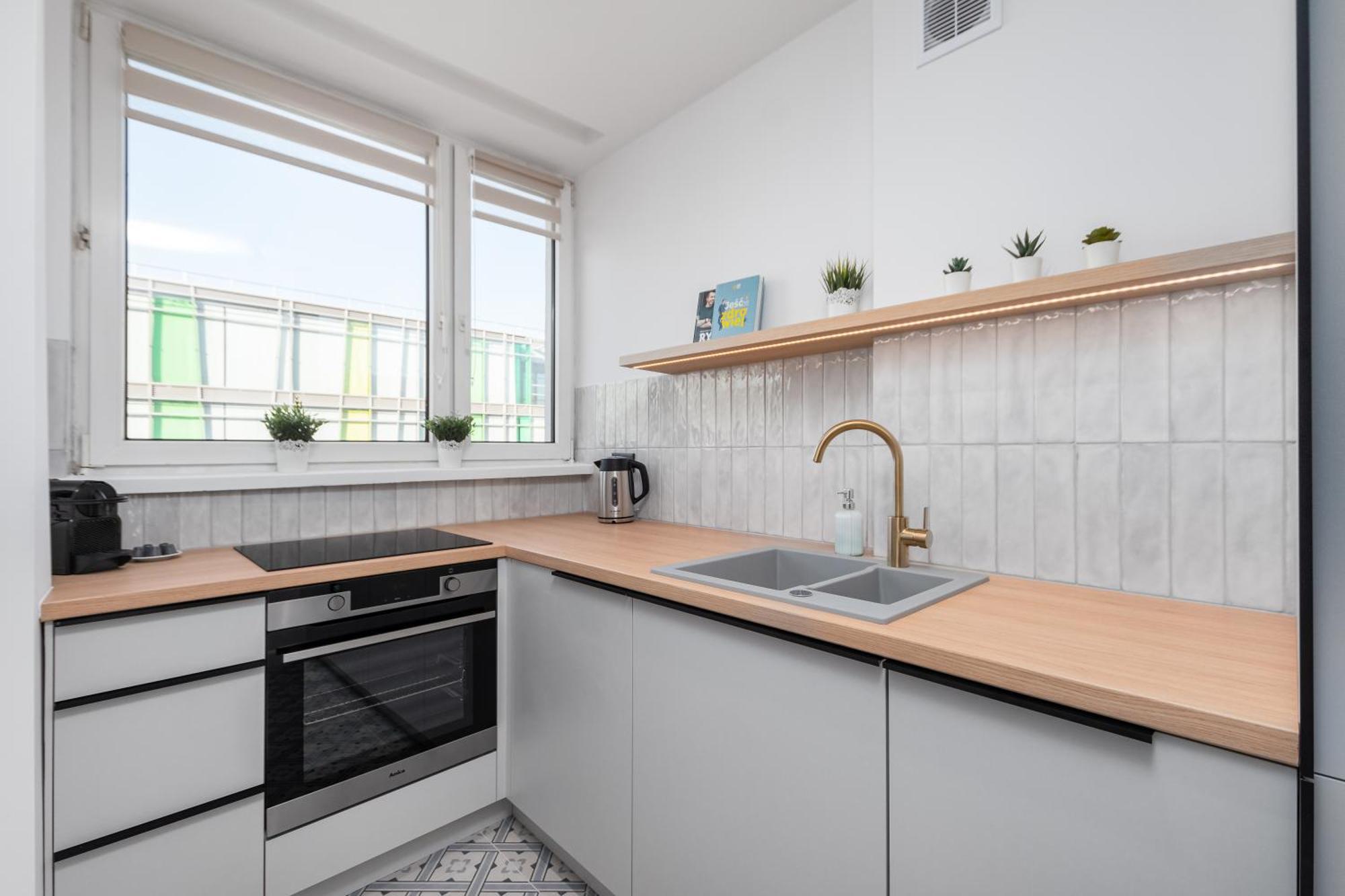 3 Bedroom Apartment Lipowa By Your Freedom Warsawa Bagian luar foto